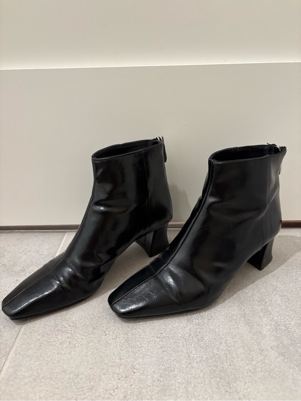 Zara Black Square-Toe Leather Ankle Booties
